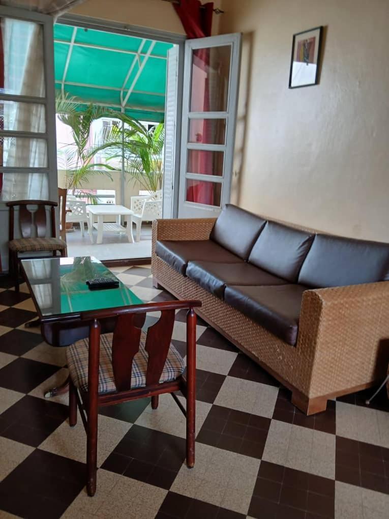 Appartement Sympathique Jules Ferry. ดาการ์ ภายนอก รูปภาพ